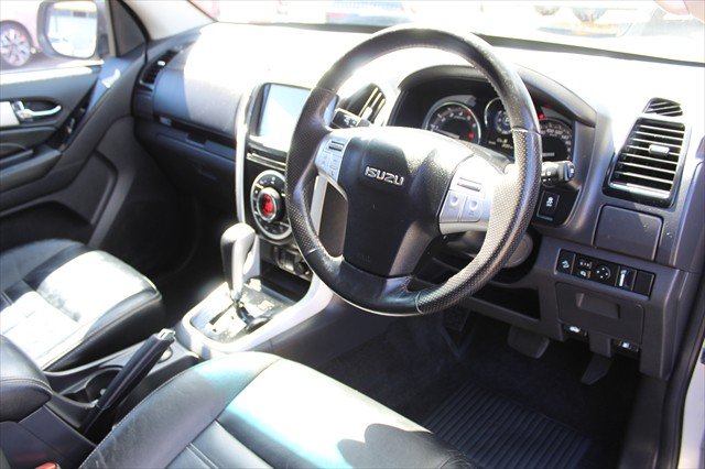 2018 Isuzu MU-X LS-T