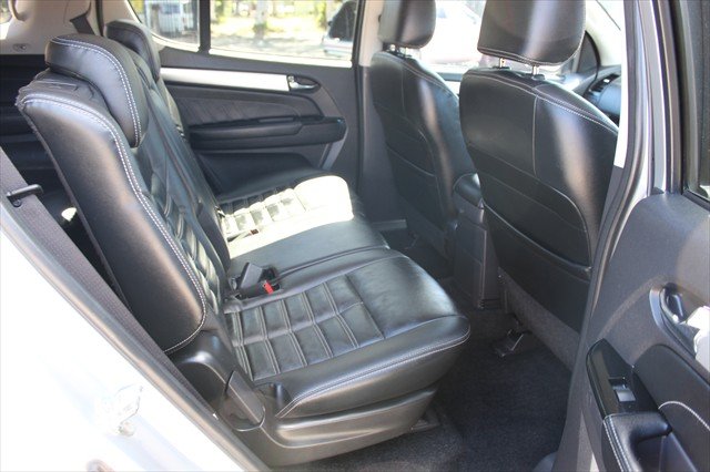 2018 Isuzu MU-X LS-T