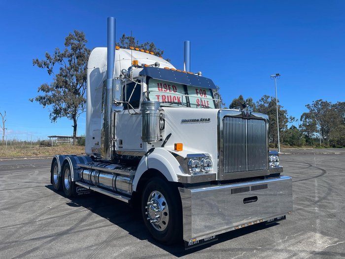 2019 Western Star 4800Fxb 560Hp Auto Genuine 720 000Km With Lots Of Extras And Like New FLASH AS GREASE LIGHTING