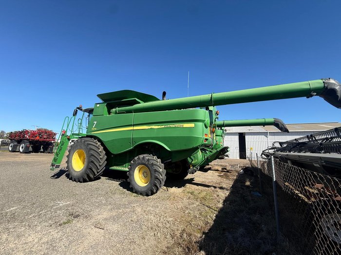 2014 John Deere S670