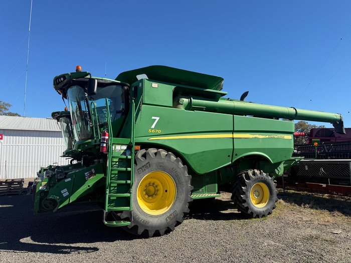 2014 John Deere S670