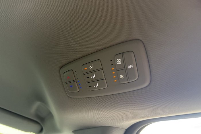 2022 Kia Carnival S