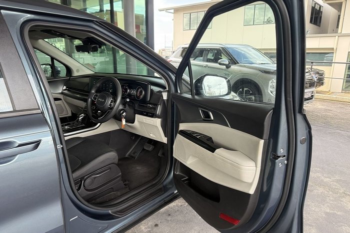2022 Kia Carnival S
