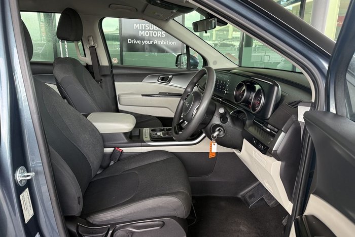 2022 Kia Carnival S