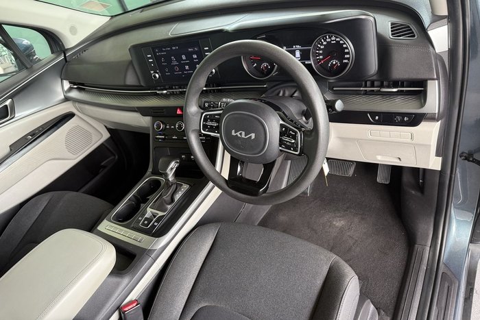 2022 Kia Carnival S