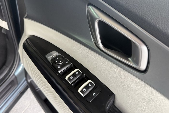 2022 Kia Carnival S