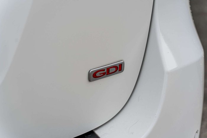 2016 Kia Carnival SLi