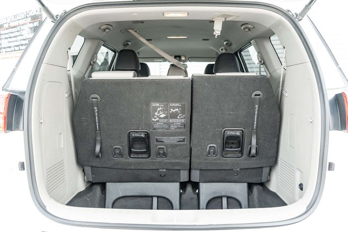 2016 Kia Carnival SLi