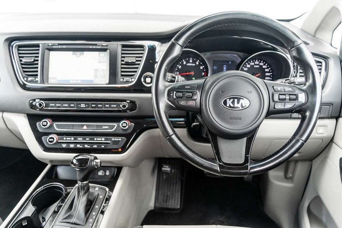 2016 Kia Carnival SLi