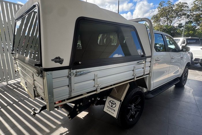 2022 Toyota Hilux SR