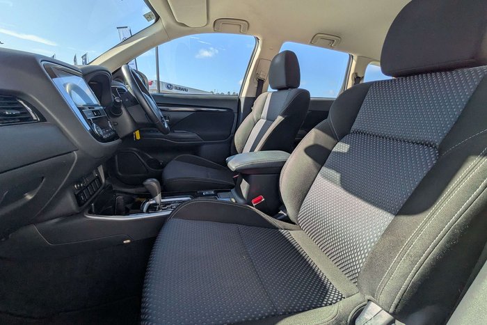 2018 Mitsubishi Outlander ES ADAS