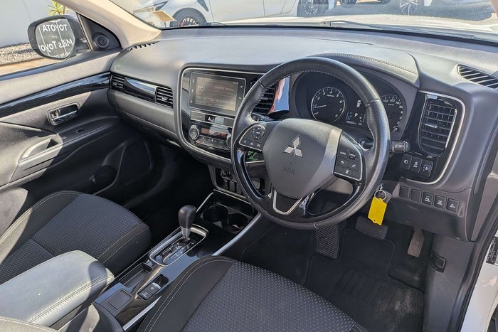 2018 Mitsubishi Outlander ES ADAS