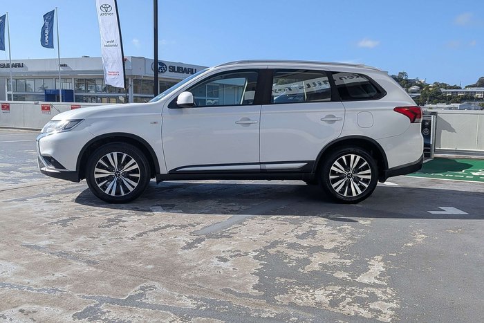 2018 Mitsubishi Outlander ES ADAS