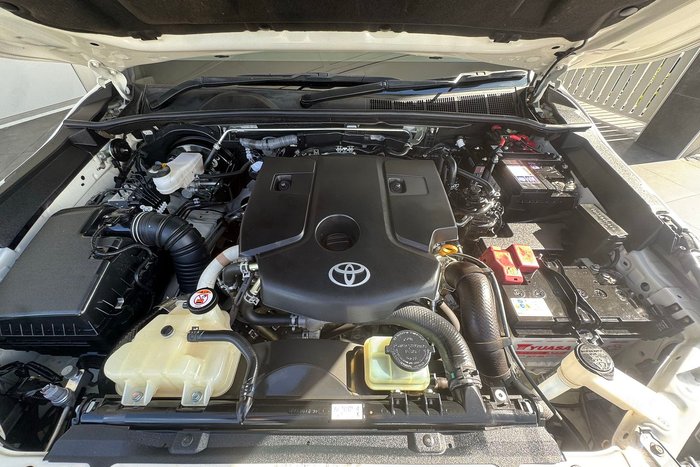 2022 Toyota Hilux SR