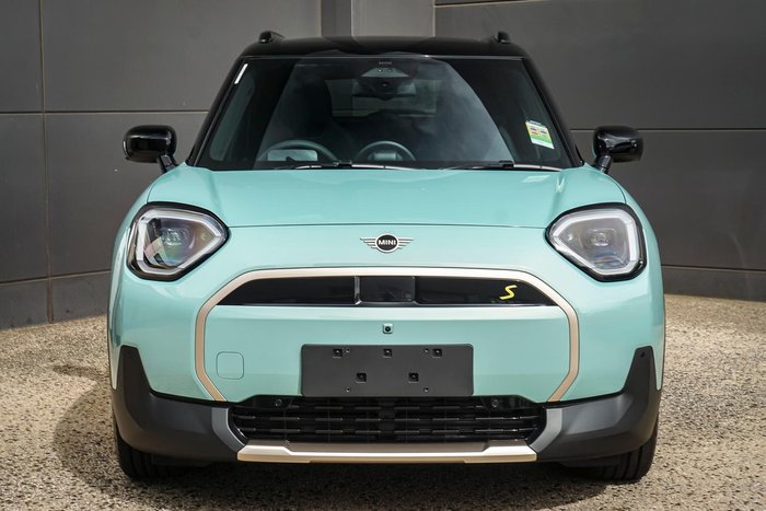 2026 MINI Aceman SE Favoured