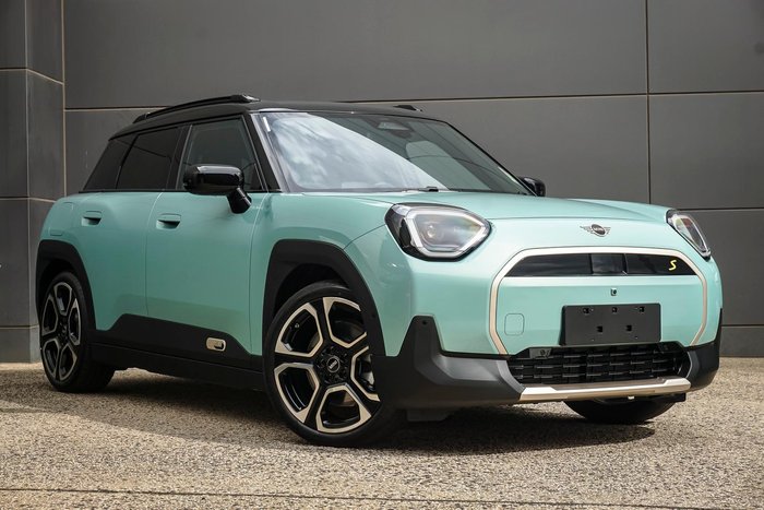 2026 MINI Aceman SE Favoured