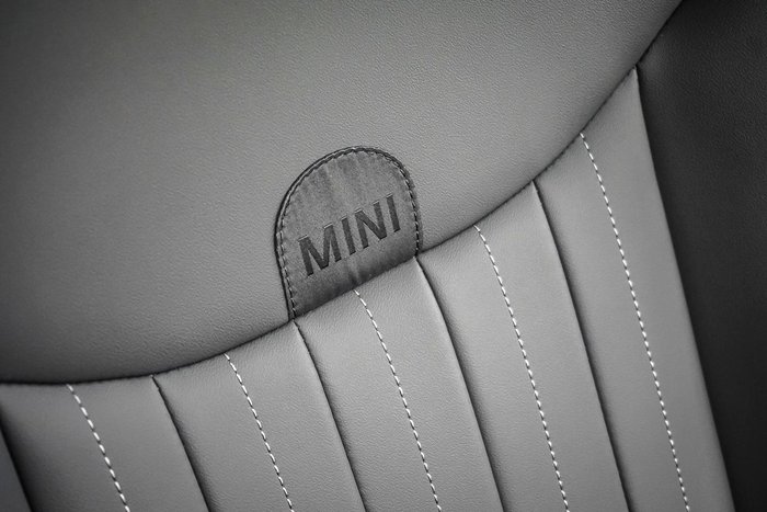 2026 MINI Aceman SE Favoured