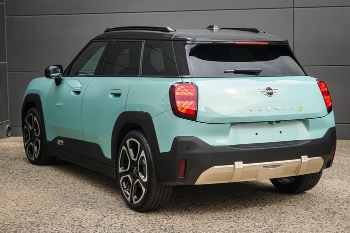 2026 MINI Aceman SE Favoured