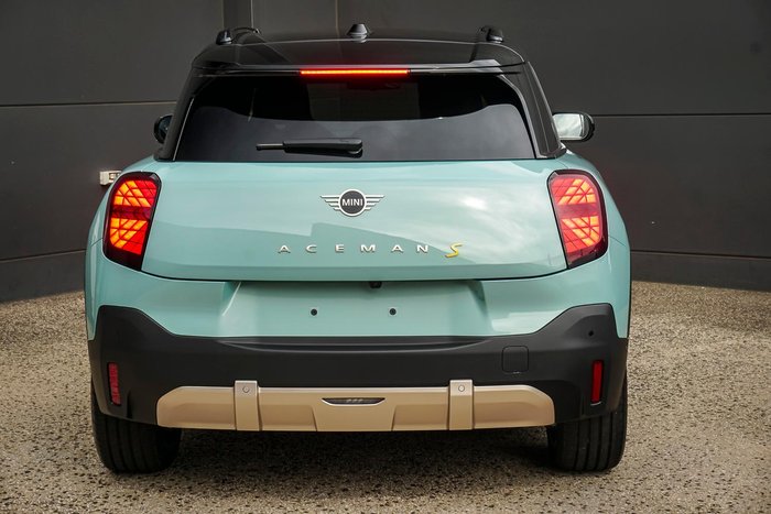 2026 MINI Aceman SE Favoured