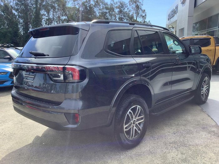 2025 Ford Everest Trend