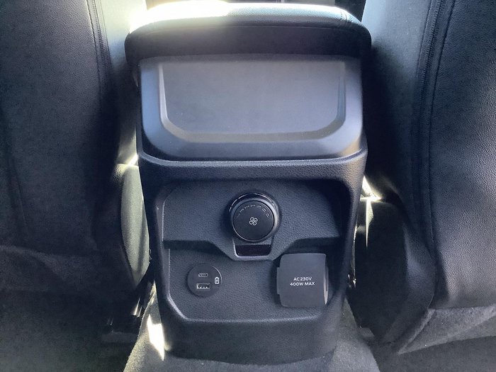 2025 Ford Everest Trend