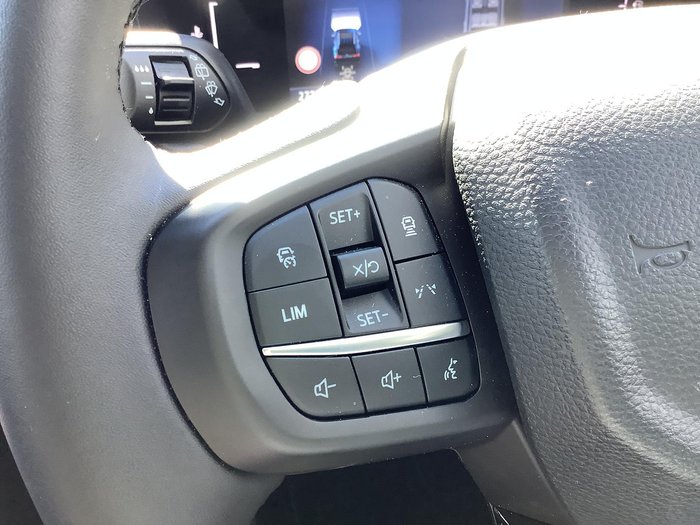 2025 Ford Everest Trend