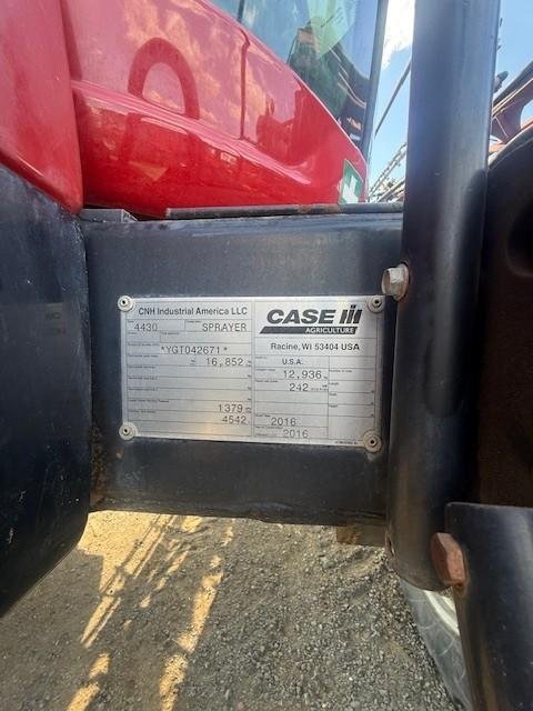2016 CASE IH 4430 red