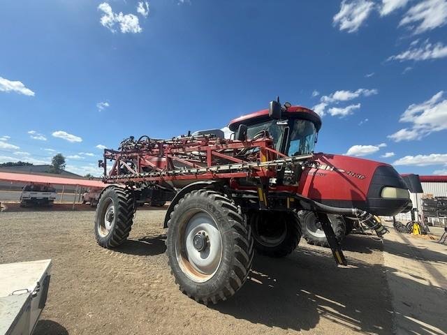 2016 CASE IH 4430 red