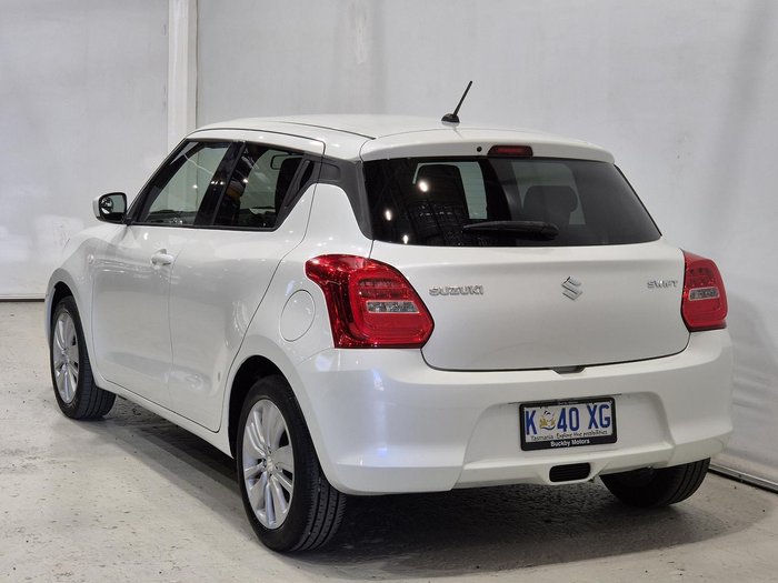 2018 Suzuki Swift GL Navigator