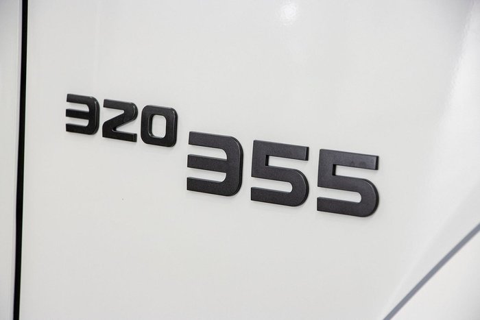 2025 Isuzu F Series FYJ 320-255 AT R58