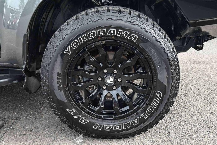 2021 Nissan Navara ST