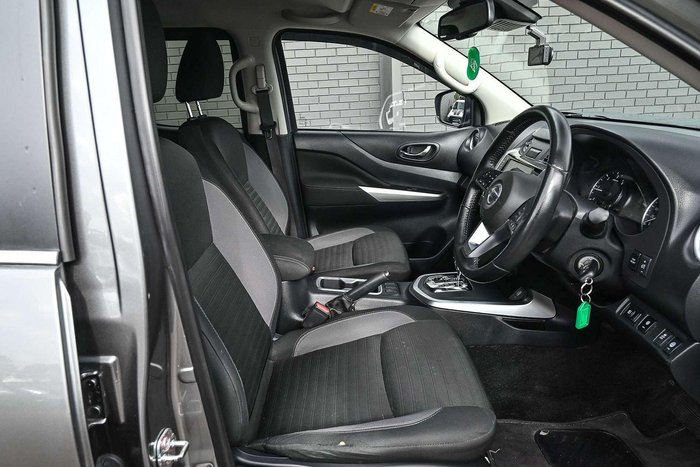 2021 Nissan Navara ST