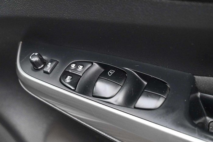 2021 Nissan Navara ST