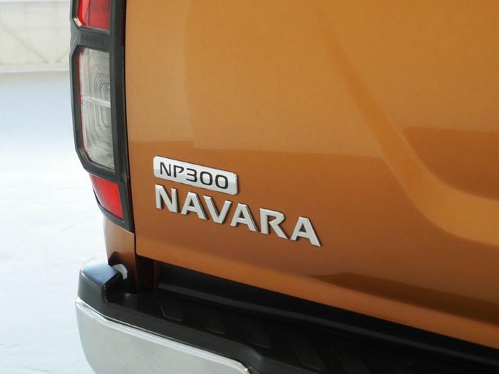 2015 Nissan Navara ST