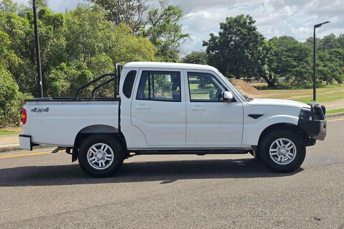 2022 Mahindra PIK-UP S10+ 4X4 Arctic White