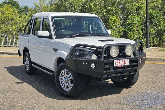 2022 Mahindra PIK-UP S10+ 4X4 Arctic White