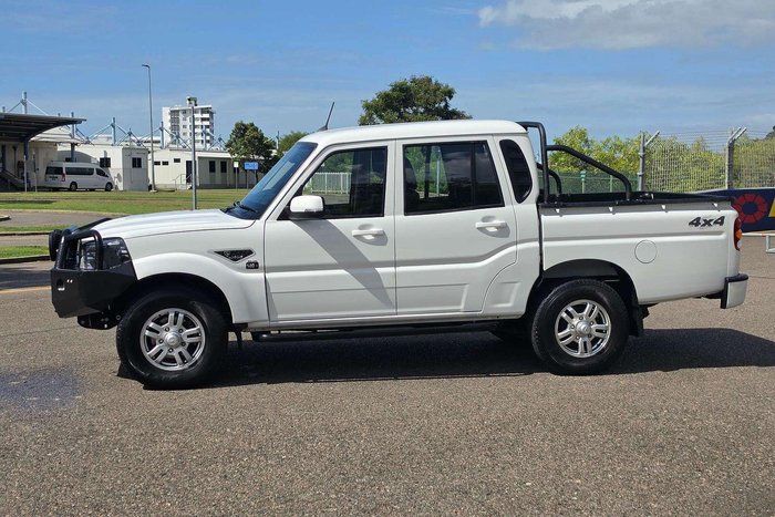 2022 Mahindra PIK-UP S10+ 4X4 Arctic White