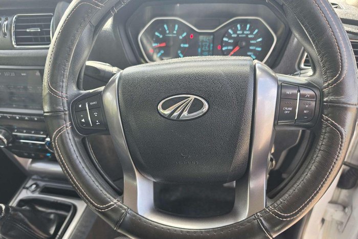 2022 Mahindra PIK-UP S10+ 4X4 Arctic White