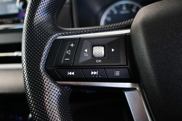 2024 Mitsubishi Outlander ES