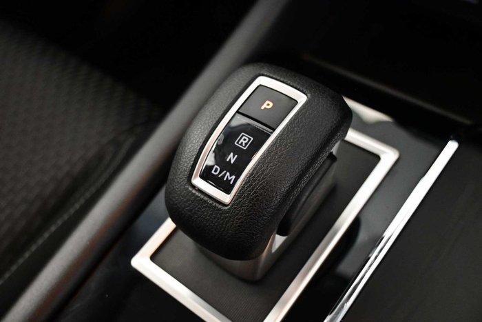 2024 Mitsubishi Outlander ES