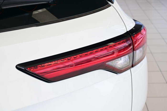 2024 Mitsubishi Outlander ES