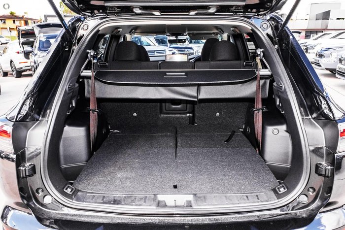 2026 Mitsubishi Outlander LS