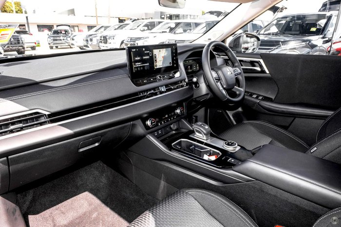 2026 Mitsubishi Outlander