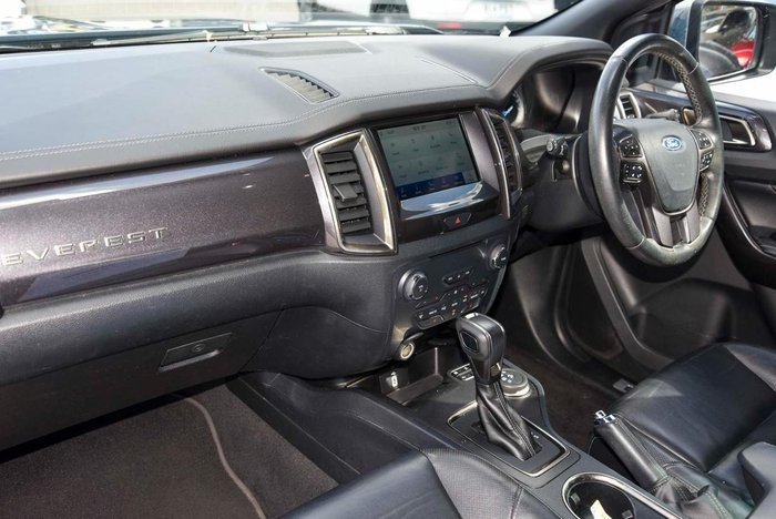 2020 Ford Everest