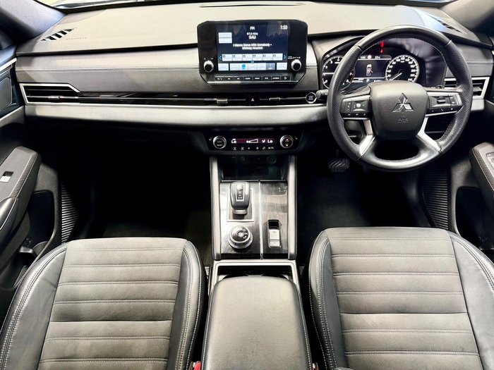 2023 Mitsubishi Outlander LS