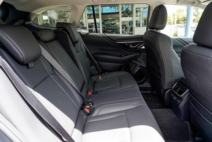 2025 Subaru Outback AWD Touring