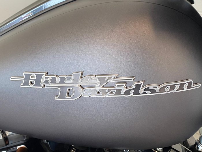 2016 Harley-Davidson Street Glide Special 103 (FLHXS) Touring Grey