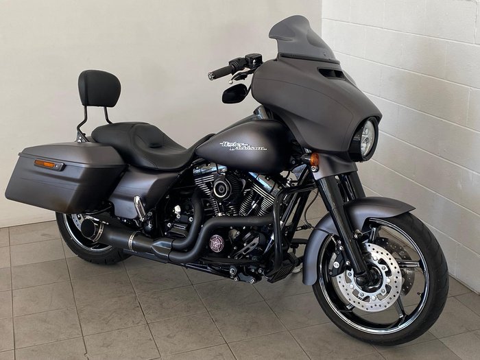2016 Harley-Davidson Street Glide Special 103 (FLHXS) Touring Grey
