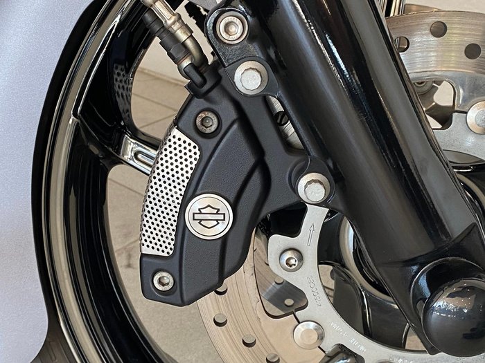 2016 Harley-Davidson Street Glide Special 103 (FLHXS) Touring Grey