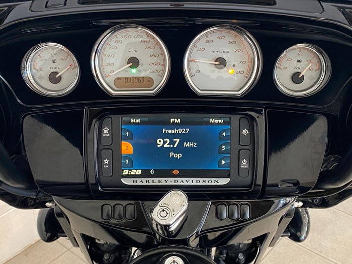 2016 Harley-Davidson Street Glide Special 103 (FLHXS) Touring Grey